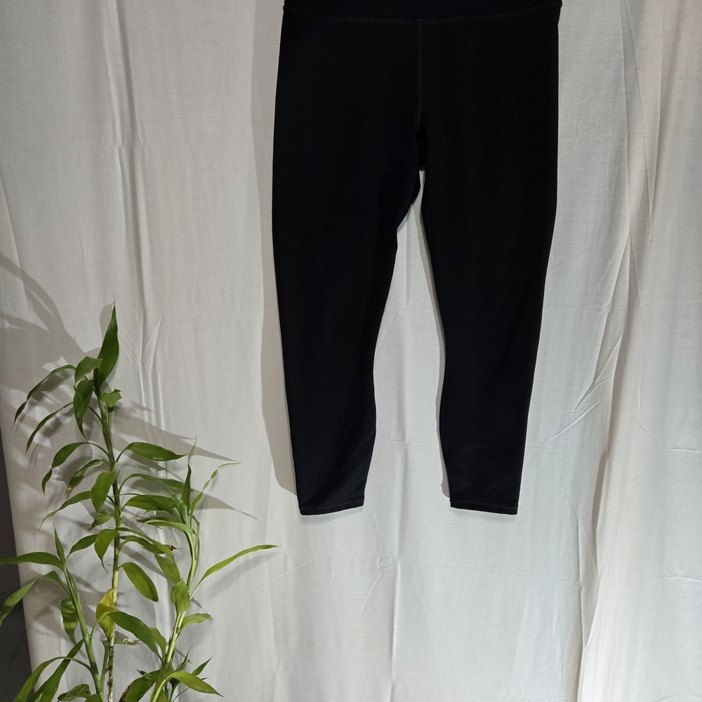 Fabletics Black Matte High-Waisted‎ Leggings